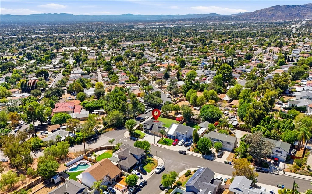 13945 Simshaw Avenue, Sylmar, CA 91342