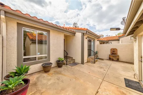 11449 Tampa Avenue Unit 139, Porter Ranch, CA MLS: PW25094805