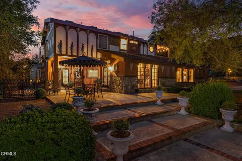 10484 Creek Road, Oak View, CA MLS: V1-23797