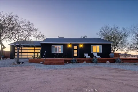 2225 Fortuna Avenue, Landers, CA MLS: JT25081145