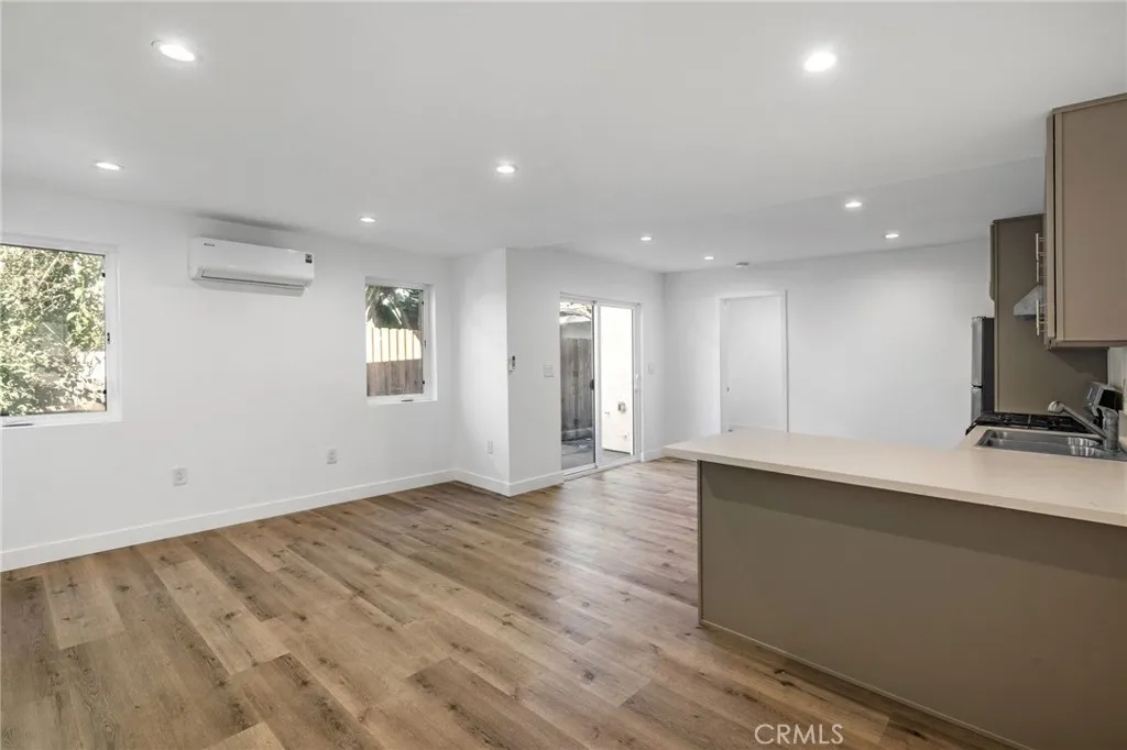 Additional image 102 of 959 2nd St, Hermosa Beach, CA 90254