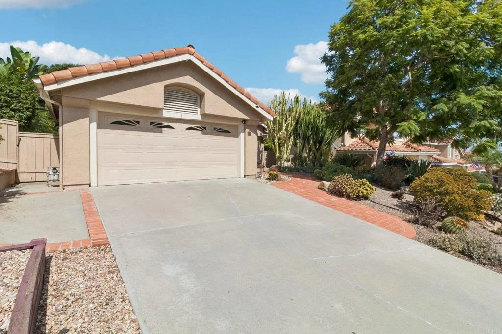1642 Marbella Drive, Vista, CA 92081