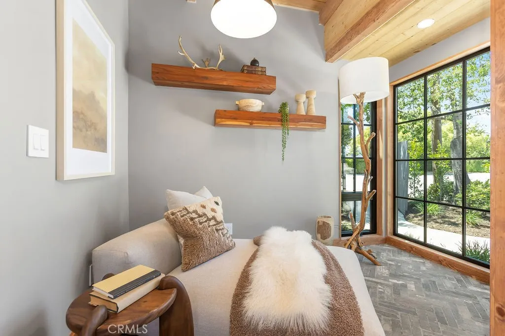 Additional image 39 of 252 Walnut St, Costa Mesa, CA 92627