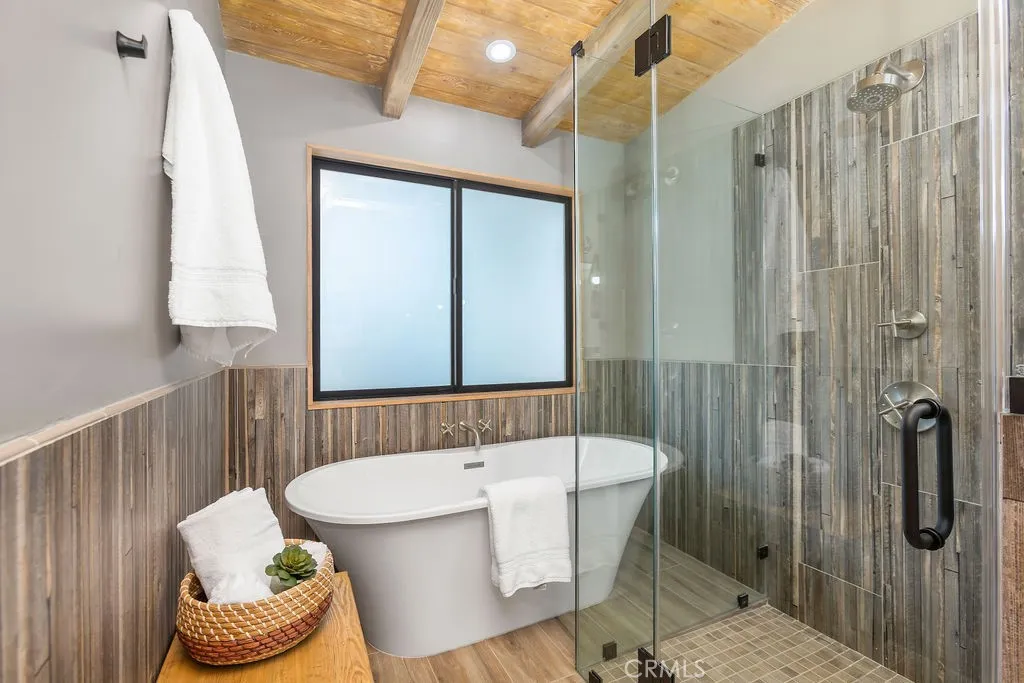 Additional image 48 of 252 Walnut St, Costa Mesa, CA 92627