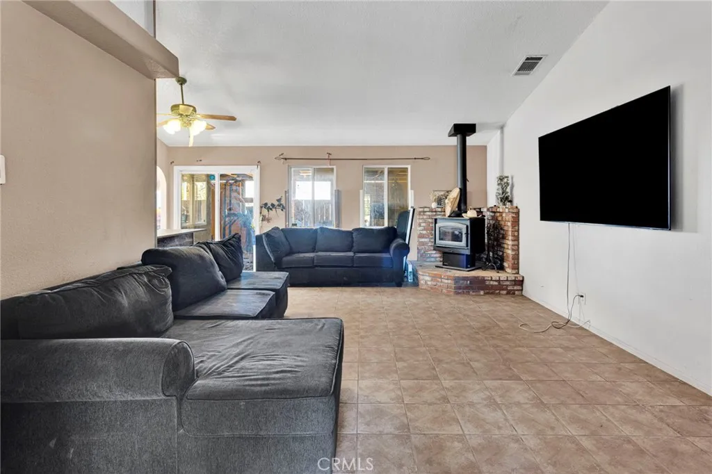 Additional image 6 of 6414 Nielson Road, Phelan, CA 92371