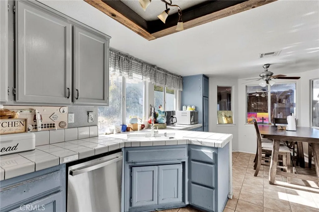 Additional image 21 of 6414 Nielson Road, Phelan, CA 92371