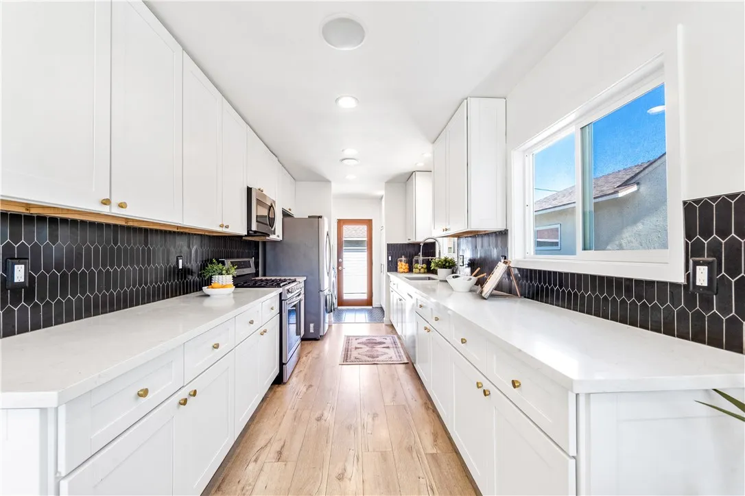 Additional image 72 of 6023 Greenmeadow Rd, Lakewood, CA 90713