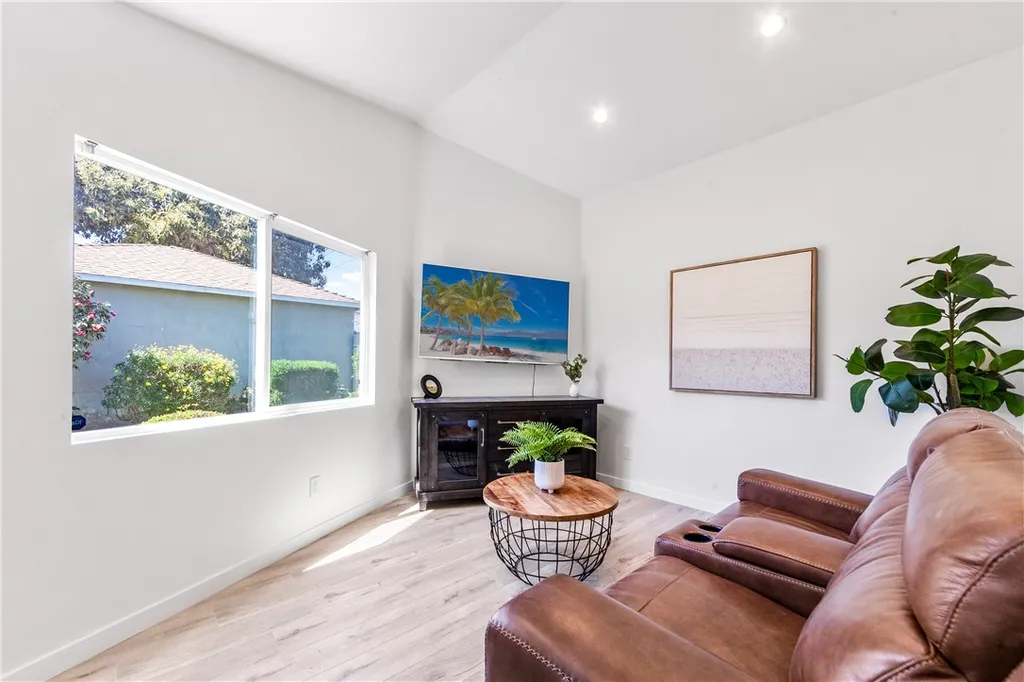 Additional image 53 of 6023 Greenmeadow Rd, Lakewood, CA 90713