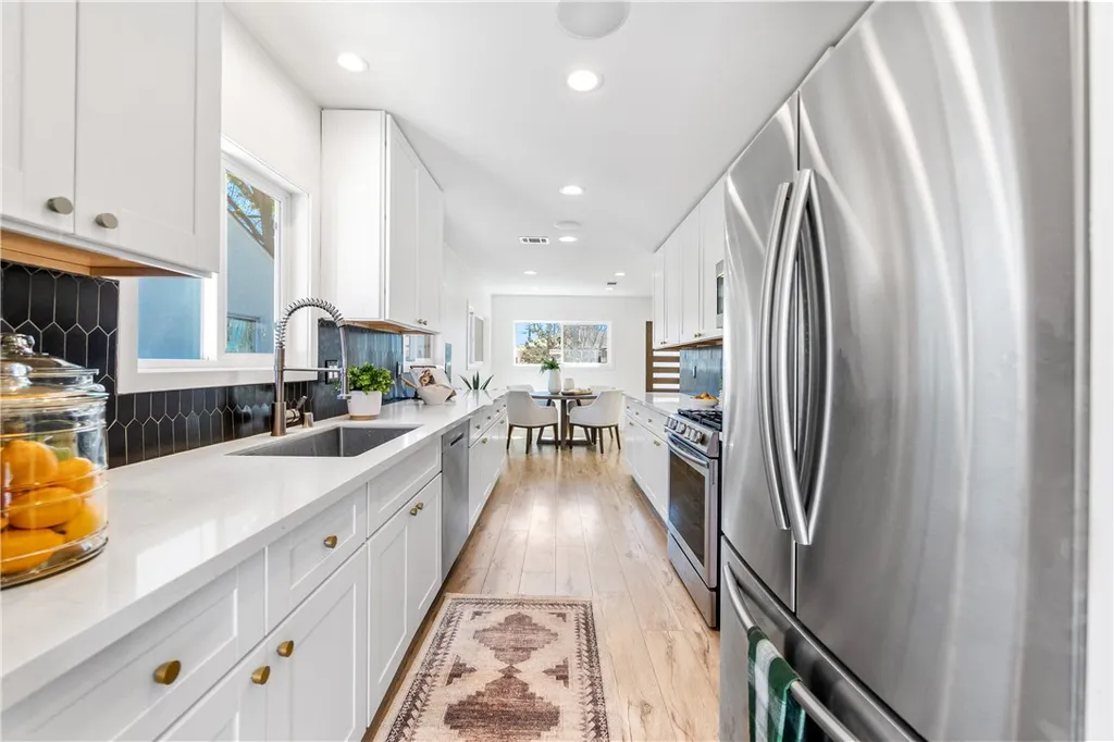 Additional image 14 of 6023 Greenmeadow Rd, Lakewood, CA 90713