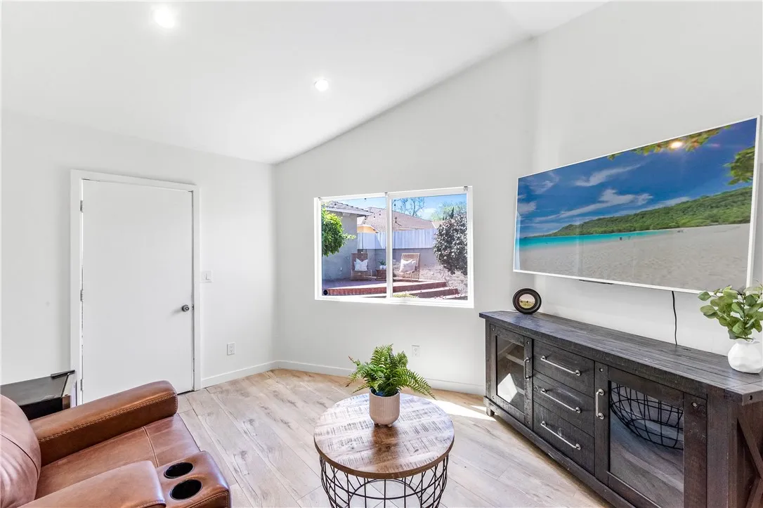 Additional image 111 of 6023 Greenmeadow Rd, Lakewood, CA 90713