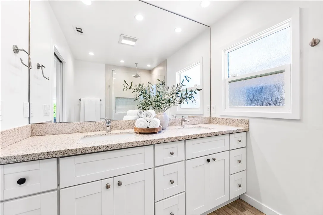 Additional image 101 of 6023 Greenmeadow Rd, Lakewood, CA 90713