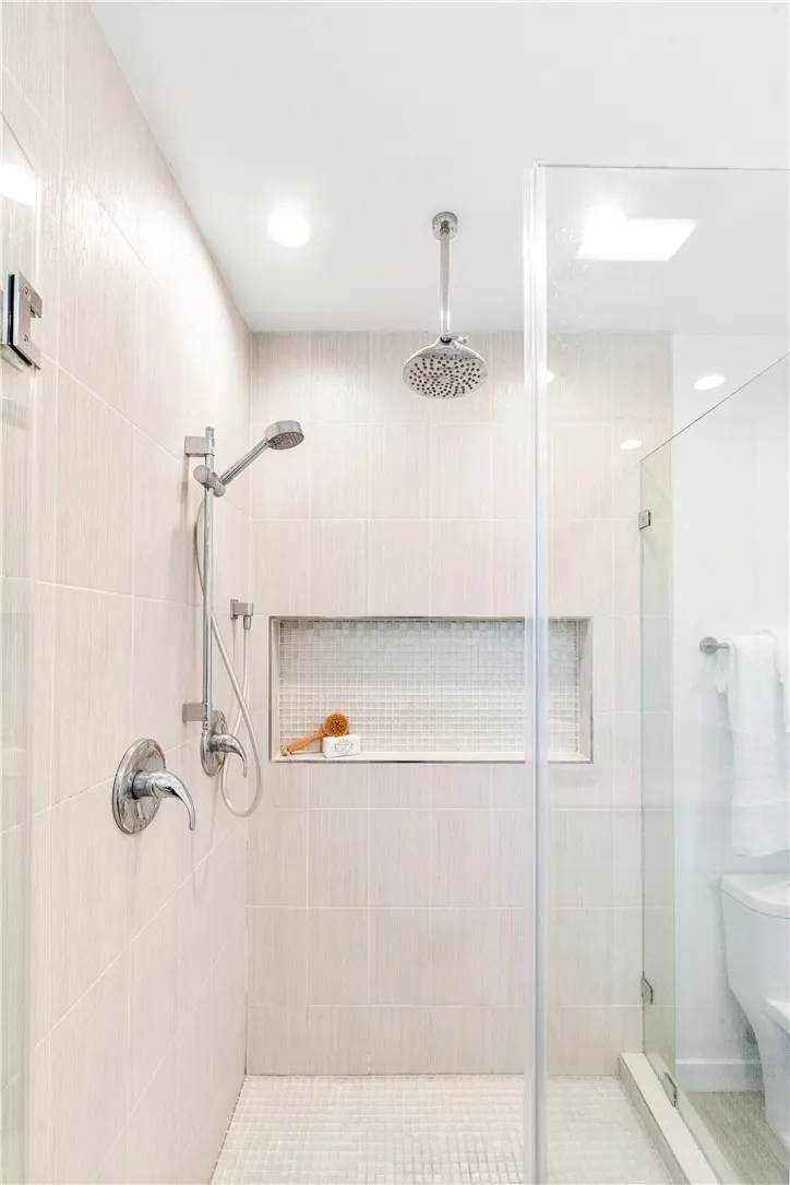 Additional image 100 of 6023 Greenmeadow Rd, Lakewood, CA 90713