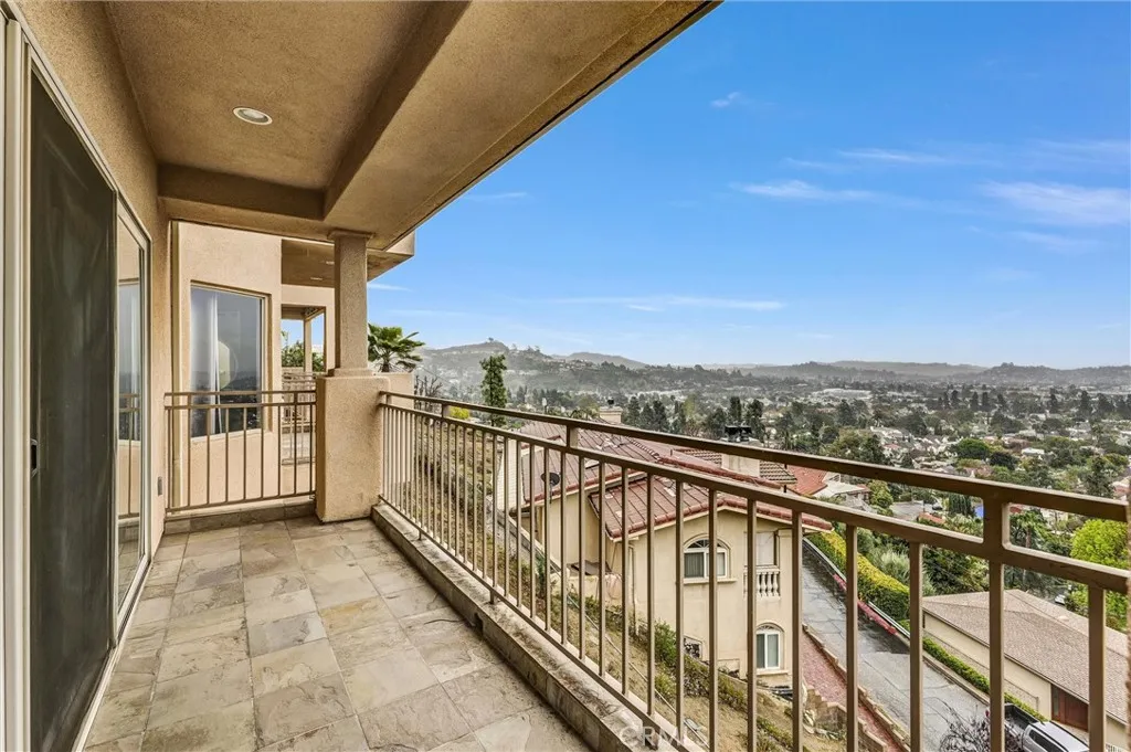 Additional image 80 of 876 Harrington Rd, Glendale, CA 91207