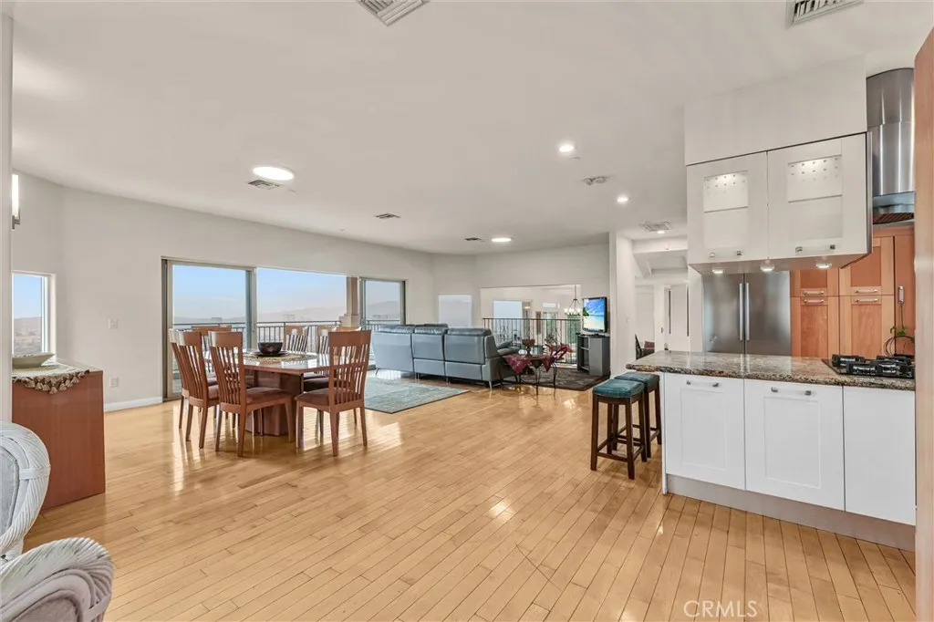 Additional image 66 of 876 Harrington Rd, Glendale, CA 91207