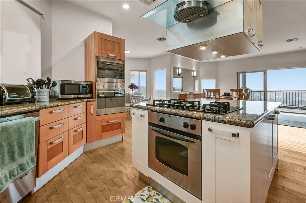 Additional image 64 of 876 Harrington Rd, Glendale, CA 91207