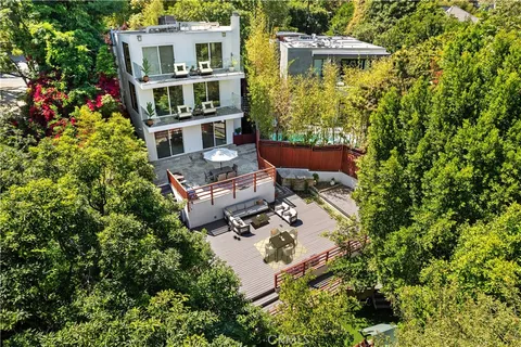7670 Woodrow Wilson Drive, Los Angeles, CA MLS: SR25109439