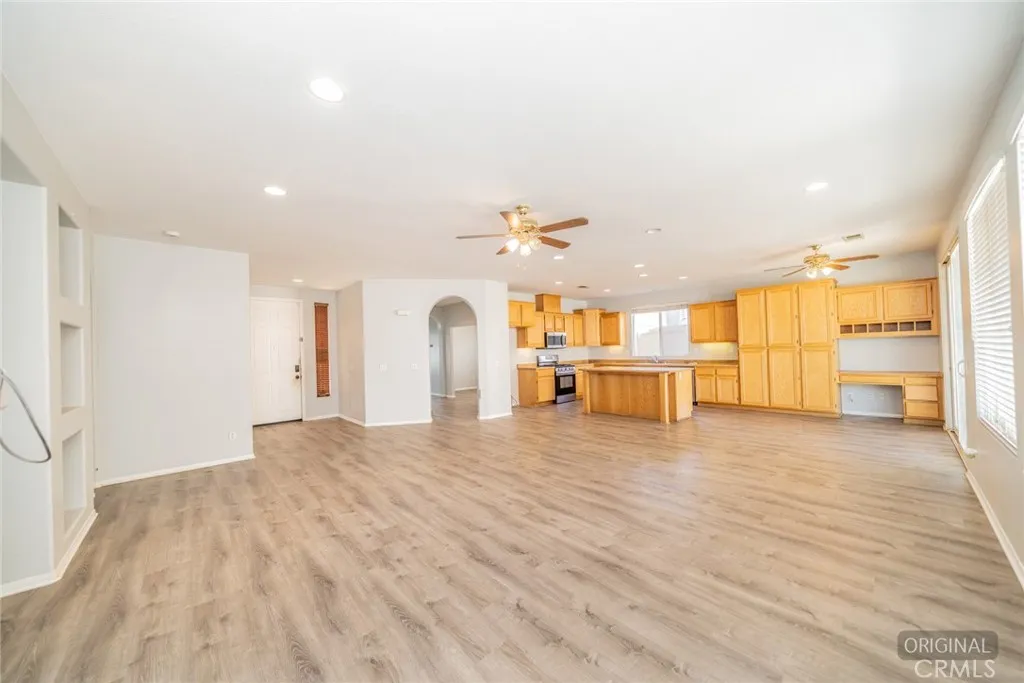 Additional image 9 of 1072 Willow Moon Way, Beaumont, CA 92223