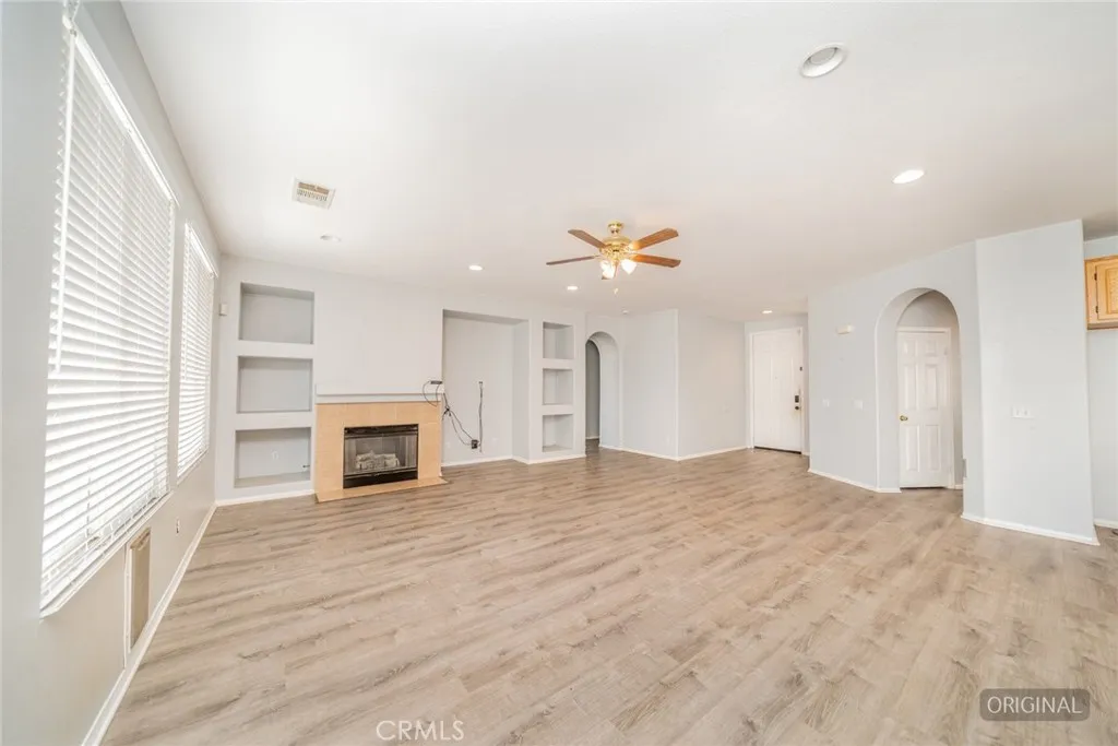 Additional image 5 of 1072 Willow Moon Way, Beaumont, CA 92223