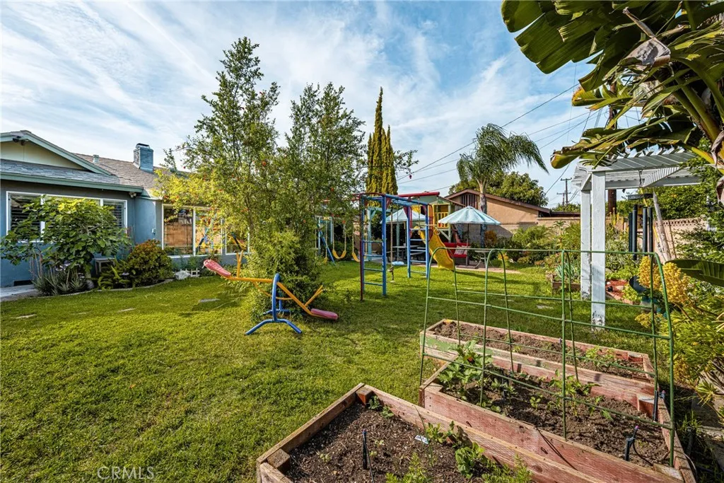 Additional image 37 of 909 N Cleveland St, Orange, CA 92867