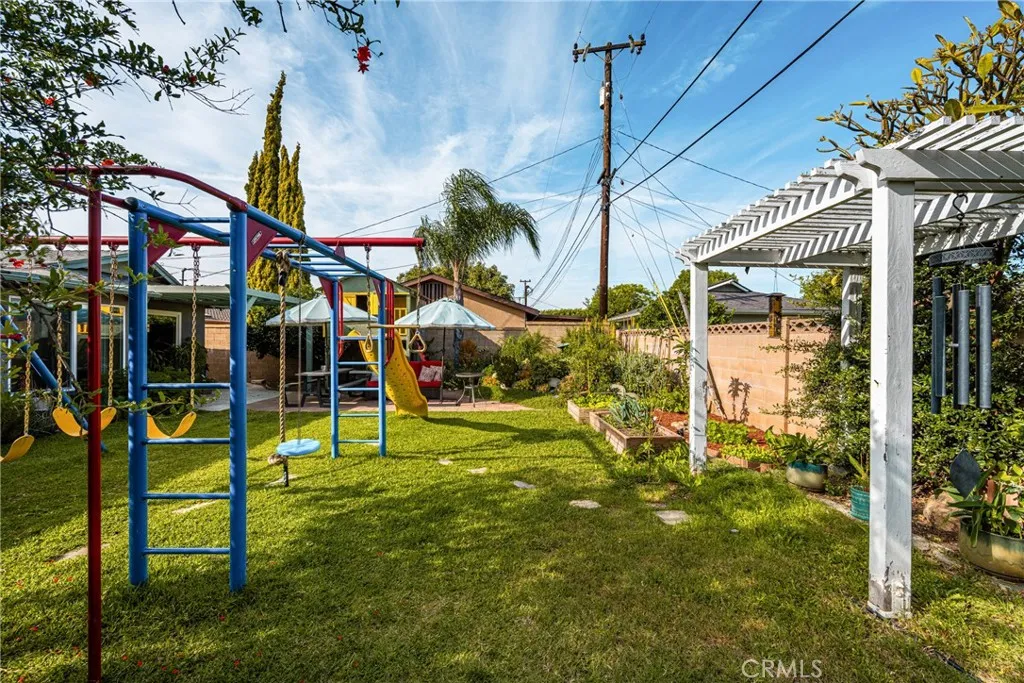 Additional image 77 of 909 N Cleveland St, Orange, CA 92867