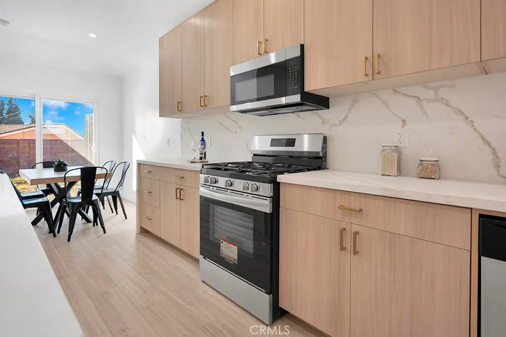 Additional image 60 of 14868 Envoy, Sylmar, CA 91342
