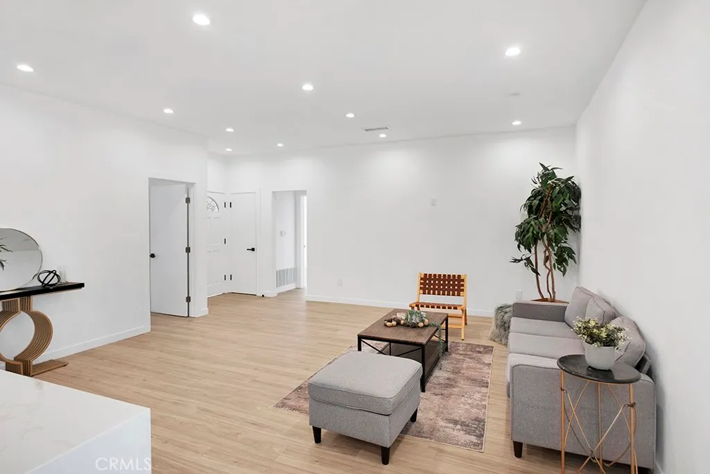 Additional image 78 of 14868 Envoy, Sylmar, CA 91342