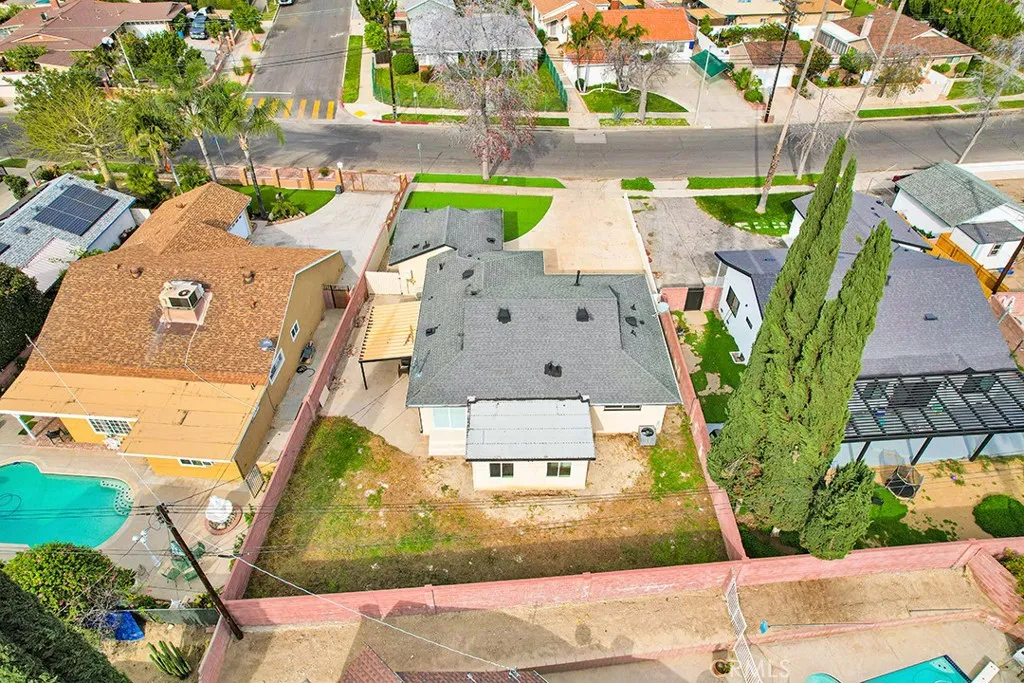 14868 Envoy, Sylmar, CA 91342