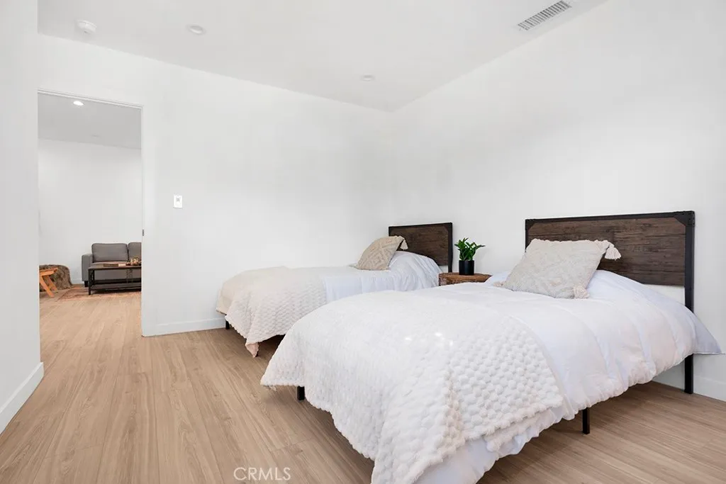 Additional image 67 of 14868 Envoy, Sylmar, CA 91342