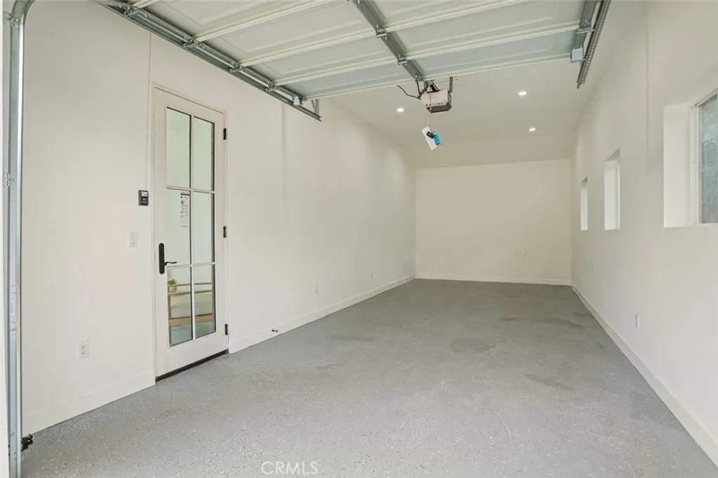 2162 Montgomery Road, Thousand Oaks, CA 91360