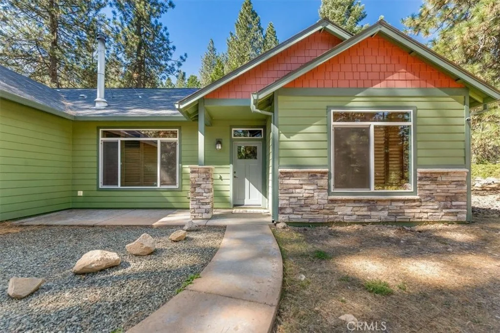 133 Old Stage Loop Cir, Weed, CA 96094 photo 4