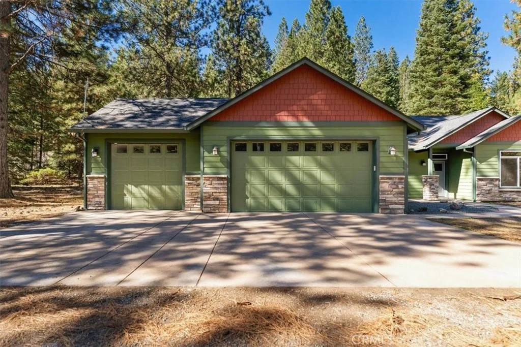 133 Old Stage Loop Cir, Weed, CA 96094 photo 3