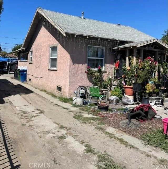 207 E 94th St, Los Angeles, CA 90003