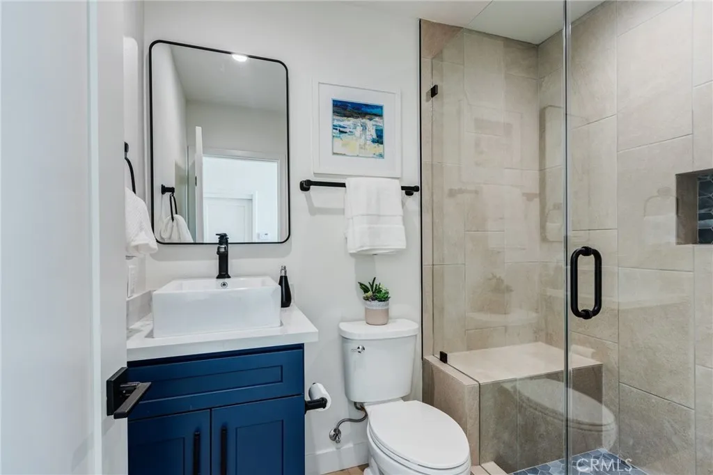 Additional image 82 of 11919 Mayfield Ave Unit 2, Los Angeles, CA 90049