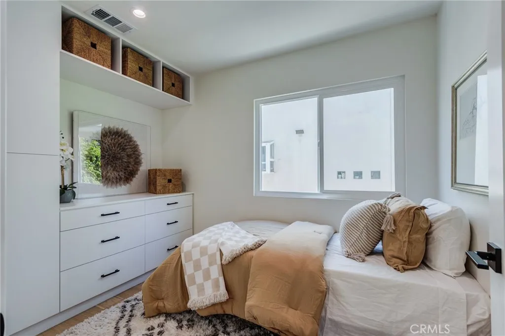 Additional image 84 of 11919 Mayfield Ave Unit 2, Los Angeles, CA 90049