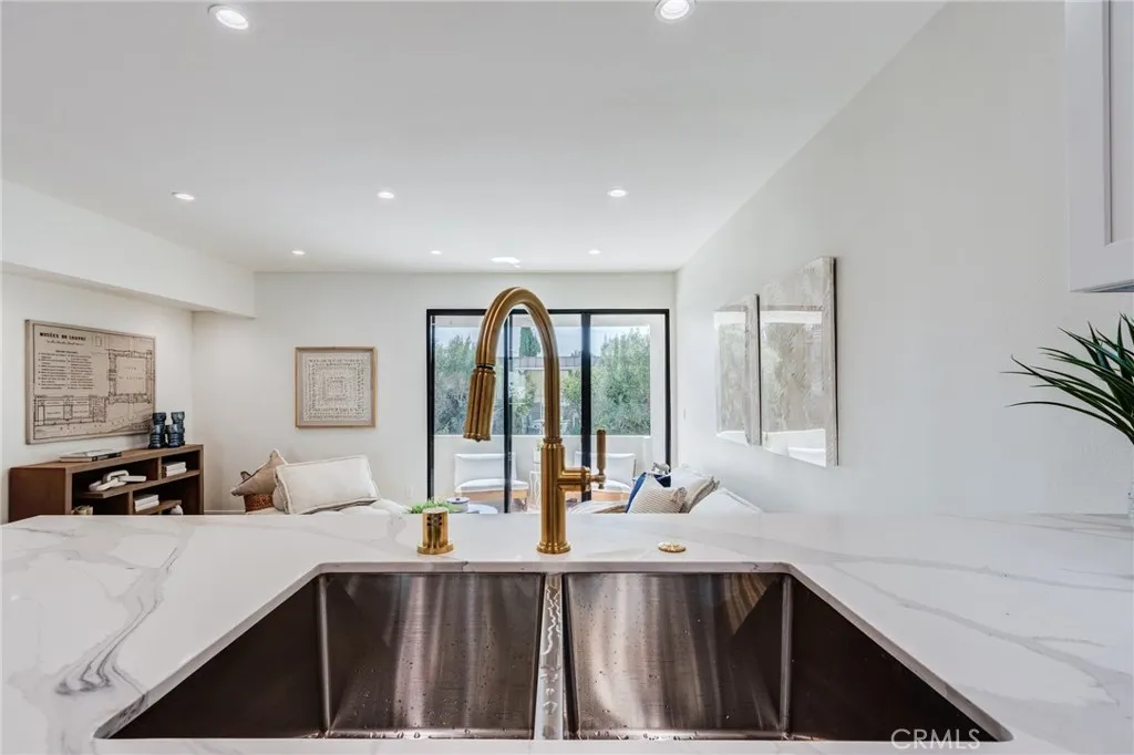 Additional image 96 of 11919 Mayfield Ave Unit 2, Los Angeles, CA 90049