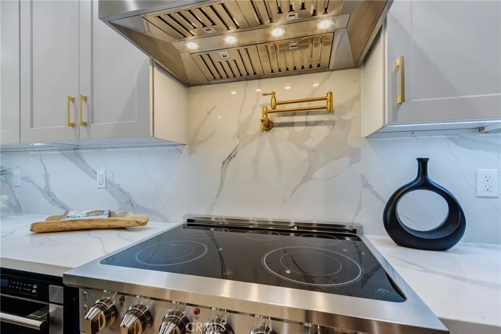 Additional image 97 of 11919 Mayfield Ave Unit 2, Los Angeles, CA 90049