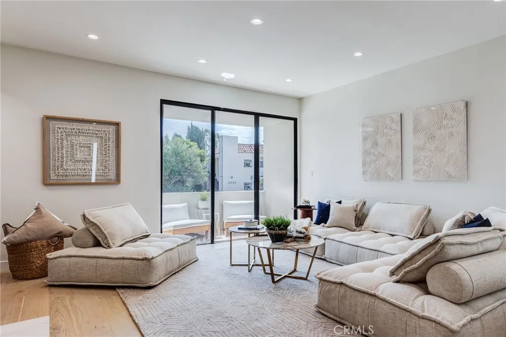 Additional image 100 of 11919 Mayfield Ave Unit 2, Los Angeles, CA 90049