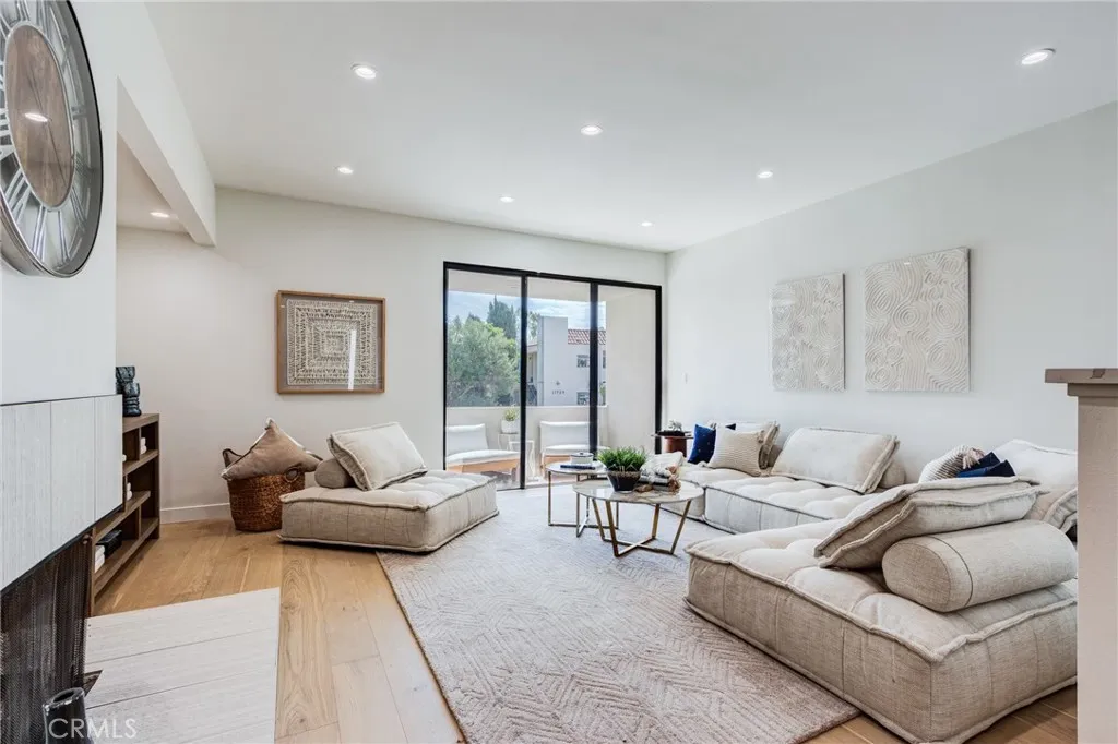 Additional image 6 of 11919 Mayfield Ave Unit 2, Los Angeles, CA 90049