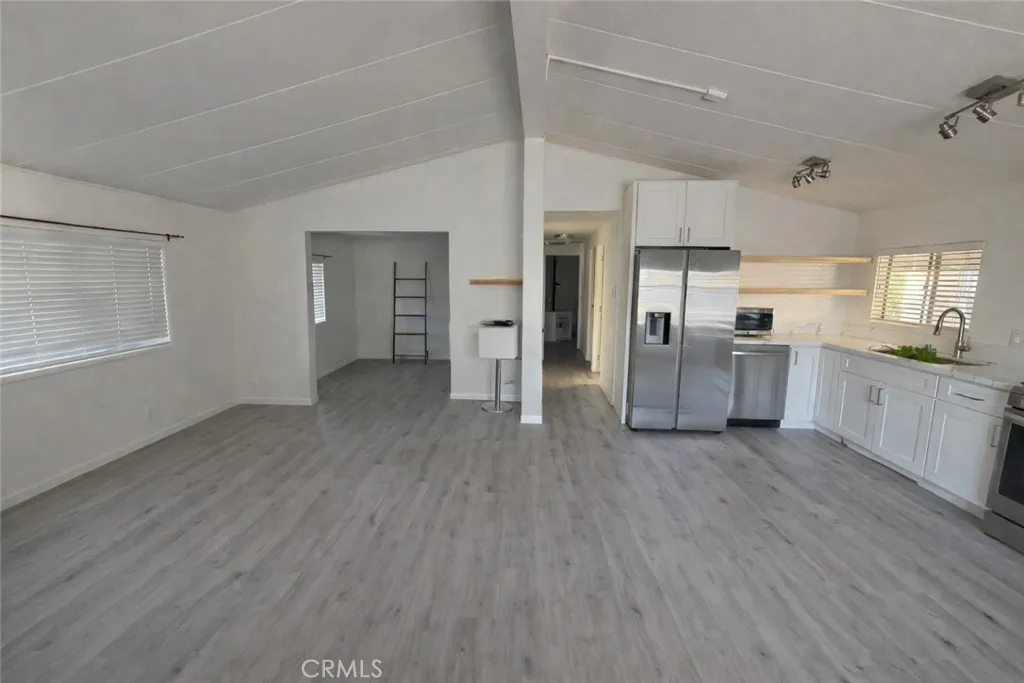 Additional image 4 of 11401 Topanga Canyon Blvd Spc 12, Chatsworth, CA 91311