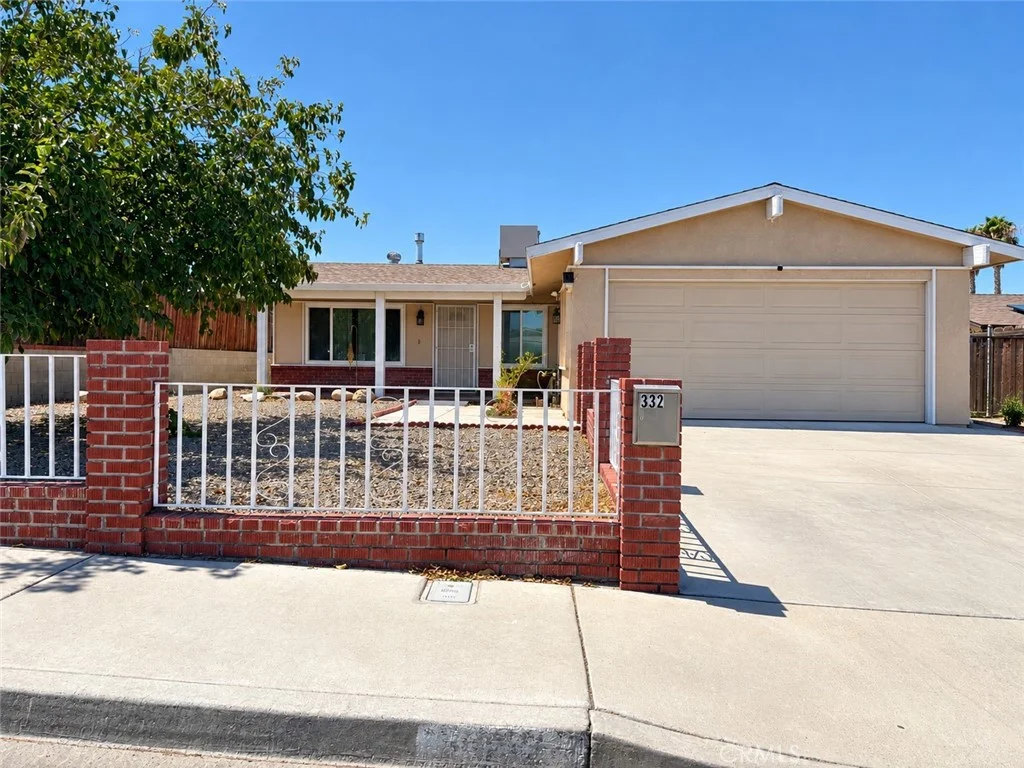 332 Forest Ave, Barstow, CA 92311 photo 2