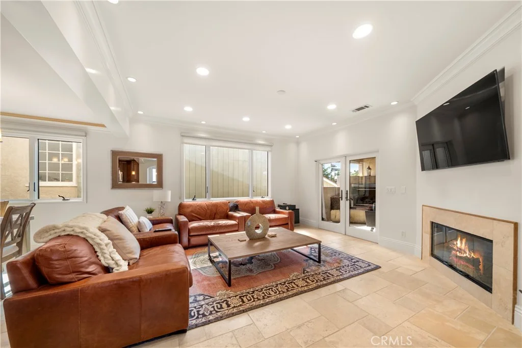 438 Dahlia Ave, Corona Del Mar, CA 92625