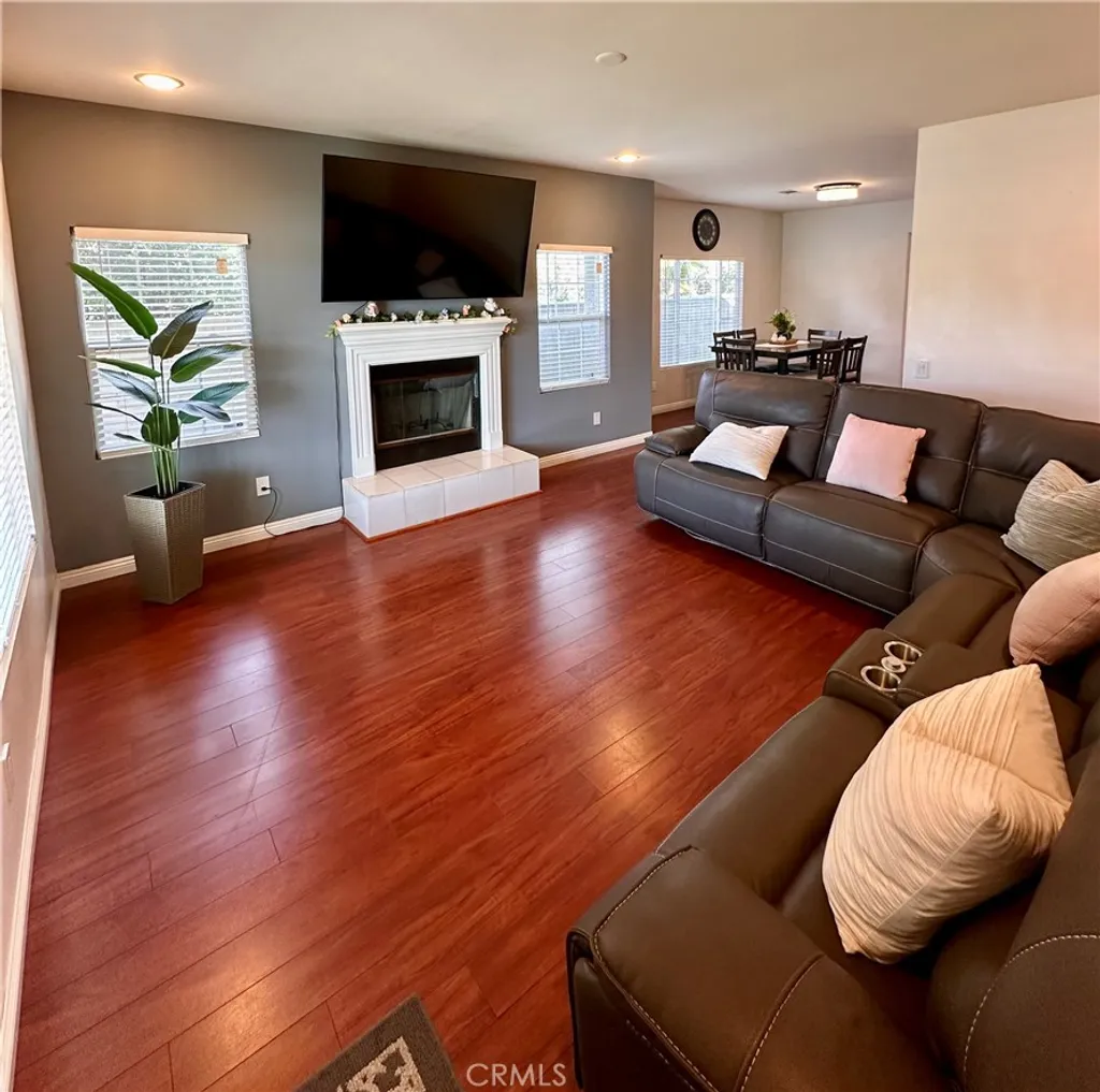 Additional image 4 of 514 W Randall Ave, Rialto, CA 92376