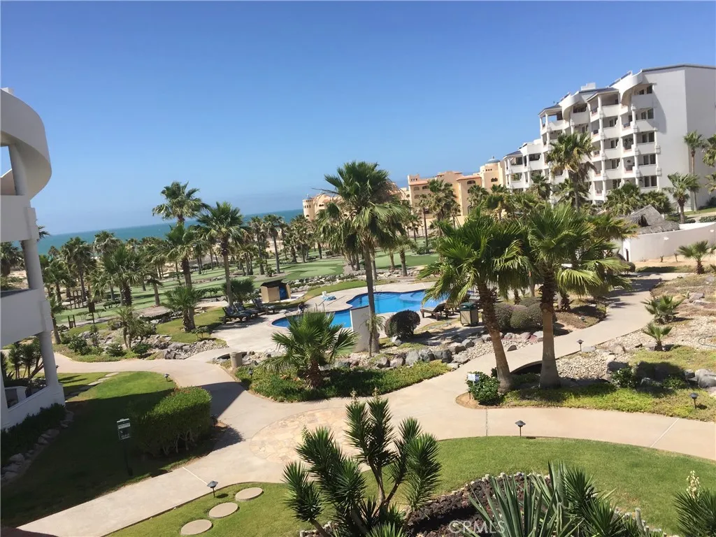 Paseo De La Duna Unit A202