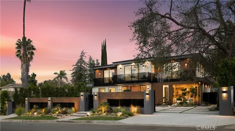 5244 Tampa Ave, Tarzana, CA MLS: SR25057356