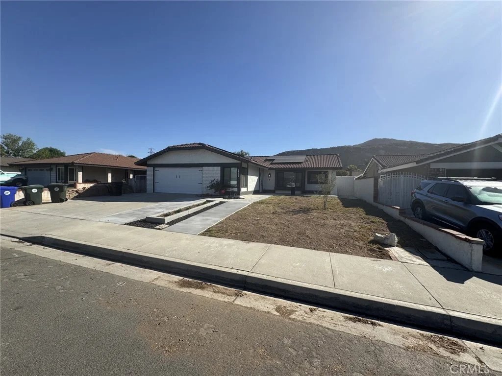 2892 Heller Dr, Riverside, CA 92509 photo 4
