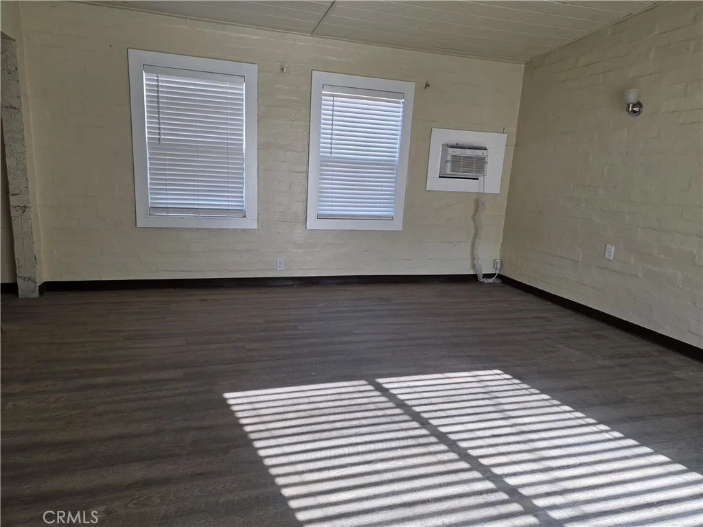 10090 Eddystone St, Riverside, CA 92503 photo 4
