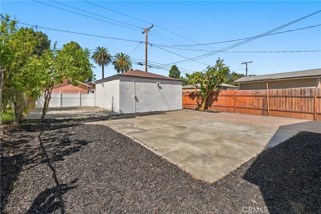 2435 Gale Ave, Long Beach, CA 90810