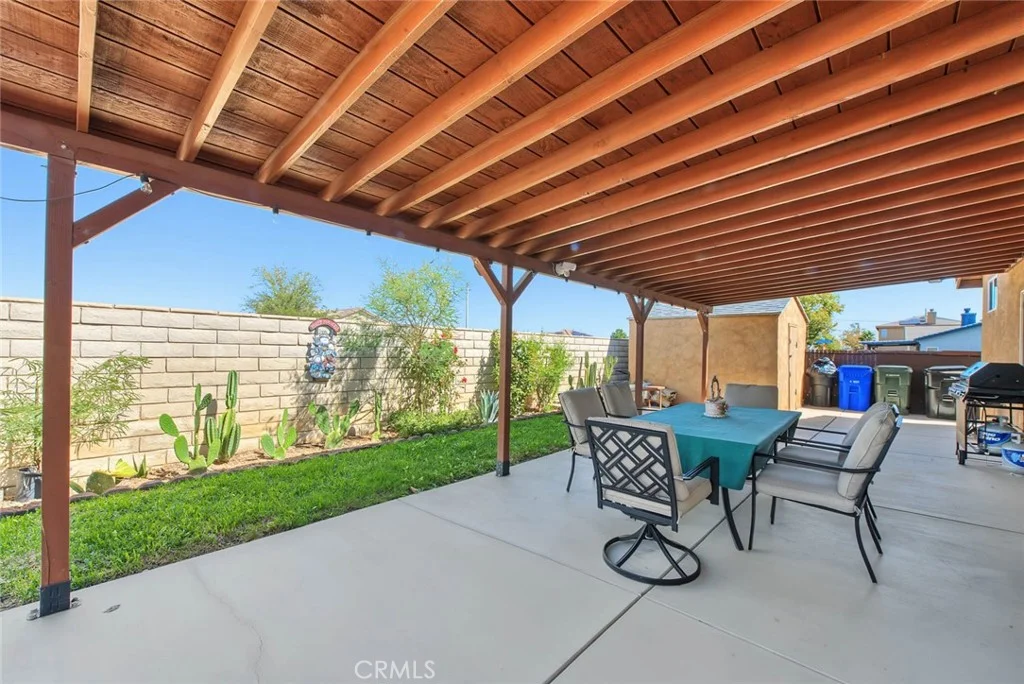 14242 Caballo Ct, Victorville, CA 92394