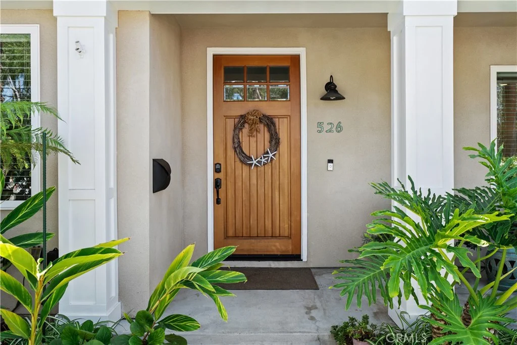 526 E Maple Ave, El Segundo, CA 90245 photo 2