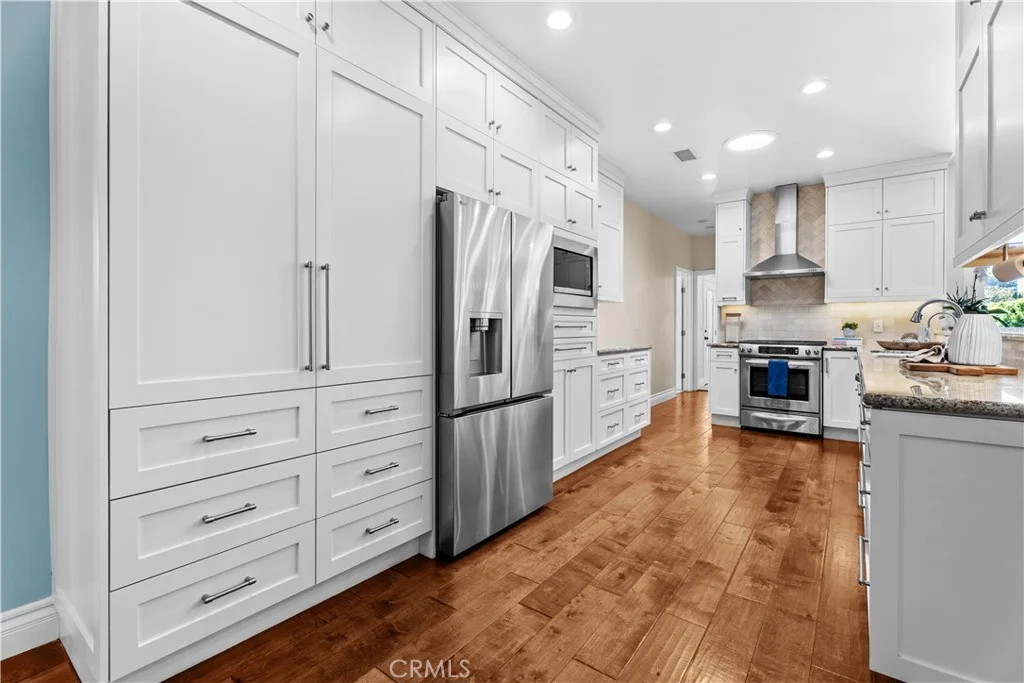 526 E Maple Ave, El Segundo, CA 90245 photo 5